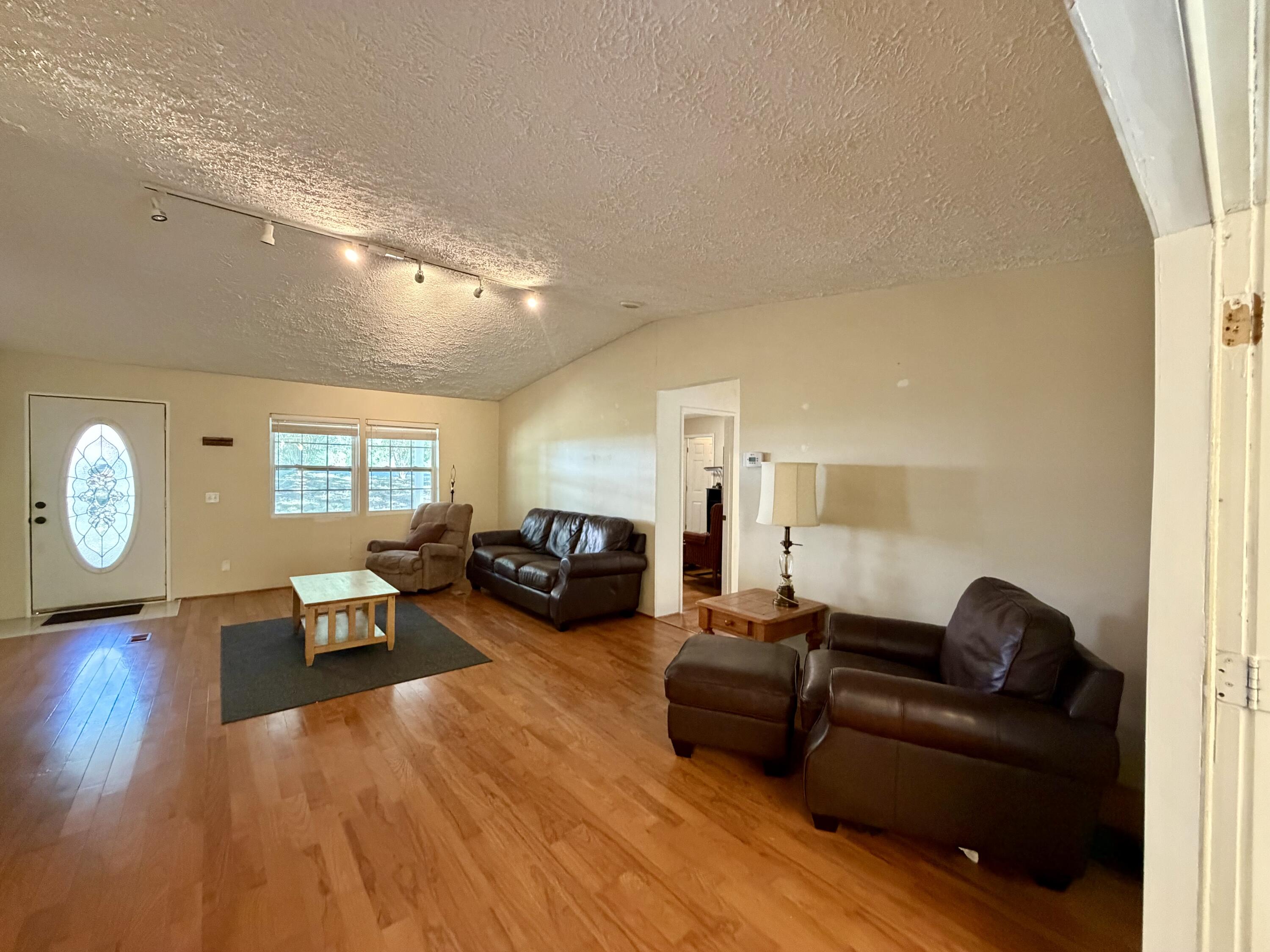 125 Tina Drive Property Photo 5