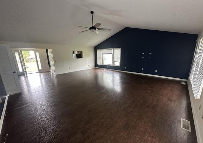 509 Pine Street Property Photo 4