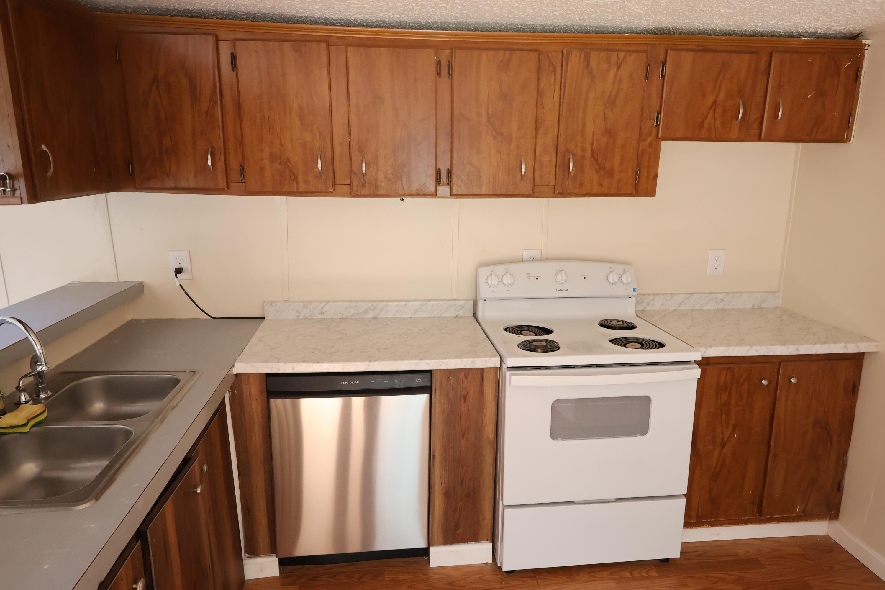 7150 Donaldson Road Property Photo 8