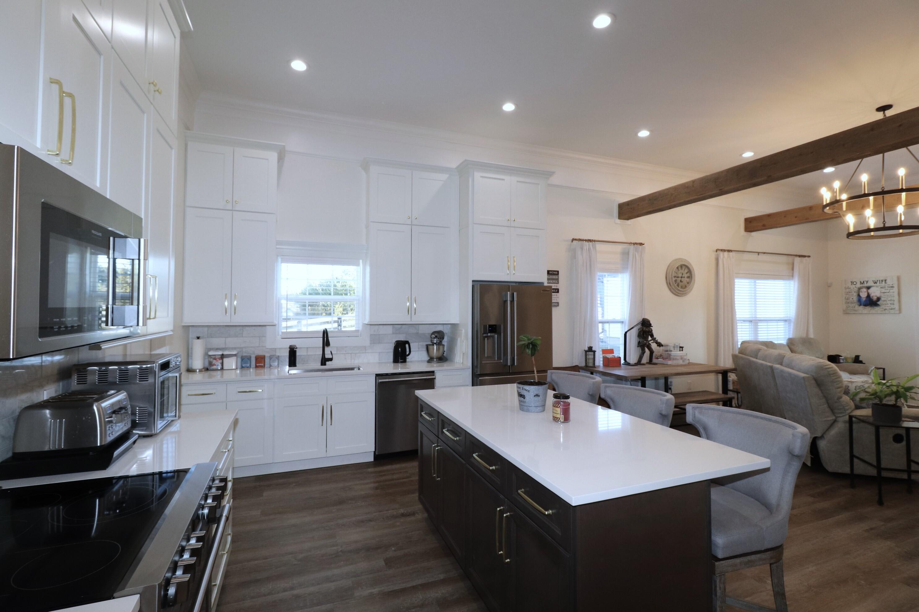 4300 Lexington Road Property Photo 12