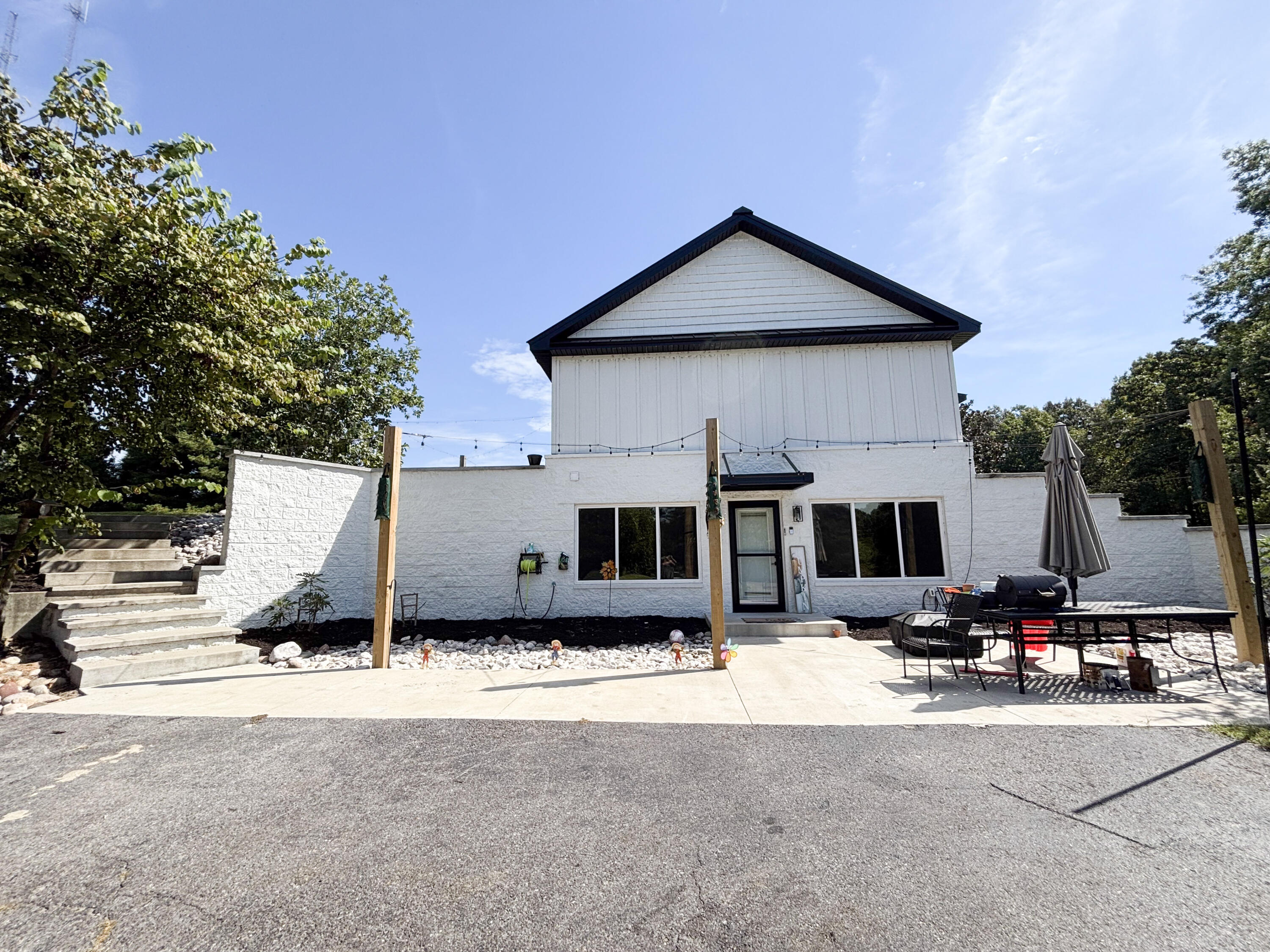 855 Starr Hill Road Property Photo 3