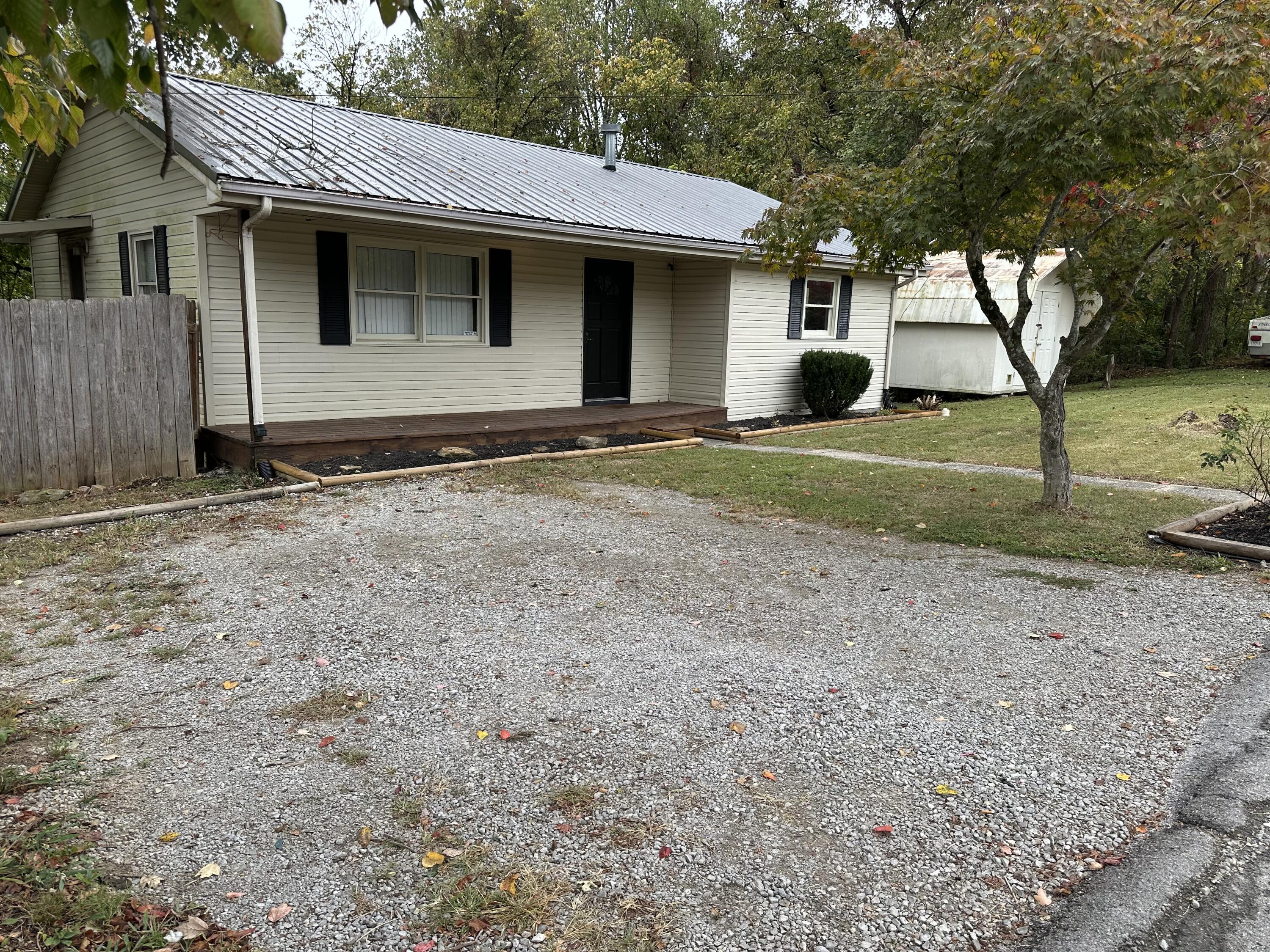 908 Bullock Drive Property Photo 6