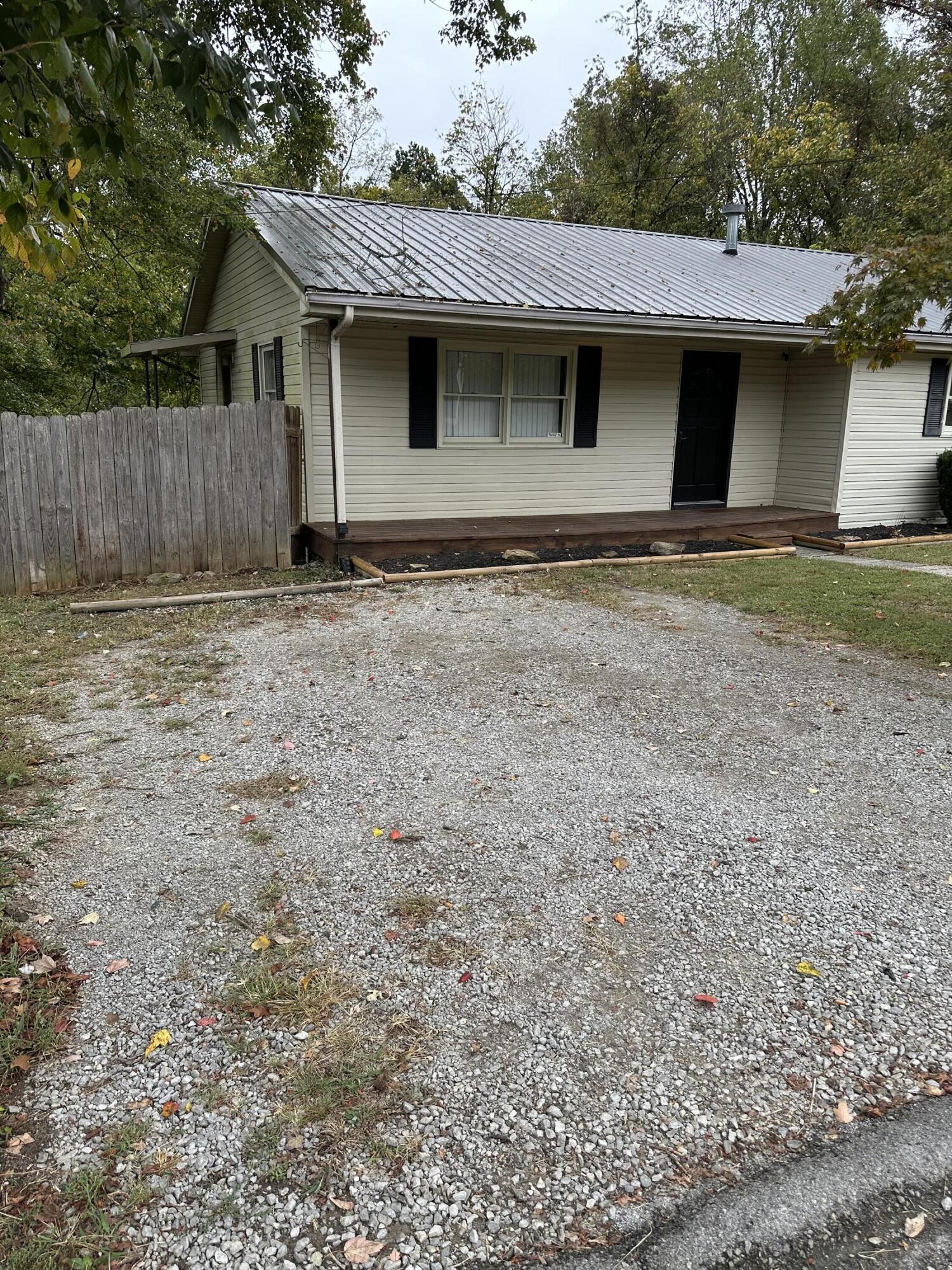 908 Bullock Drive Property Photo 7