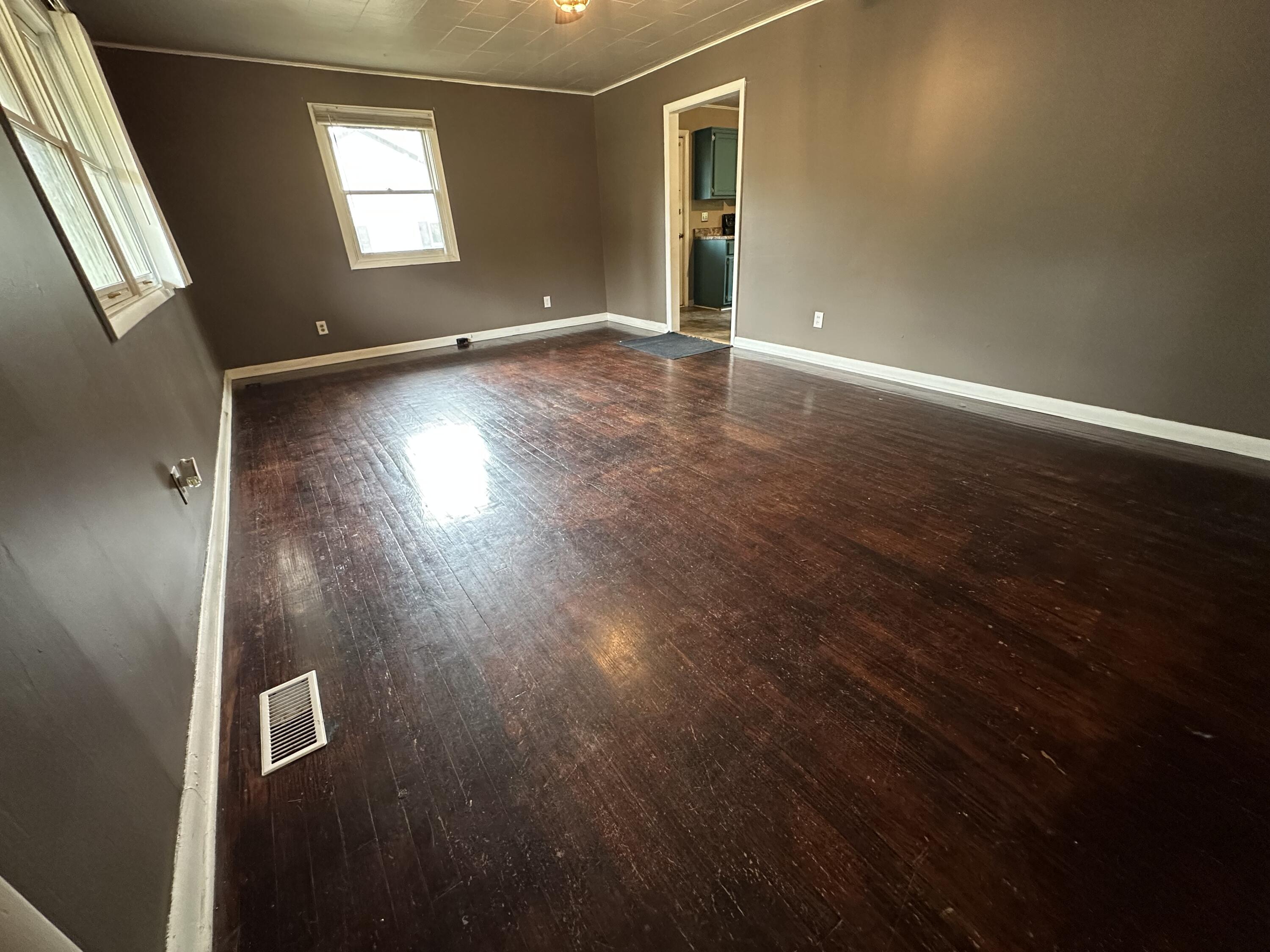 908 Bullock Drive Property Photo 12