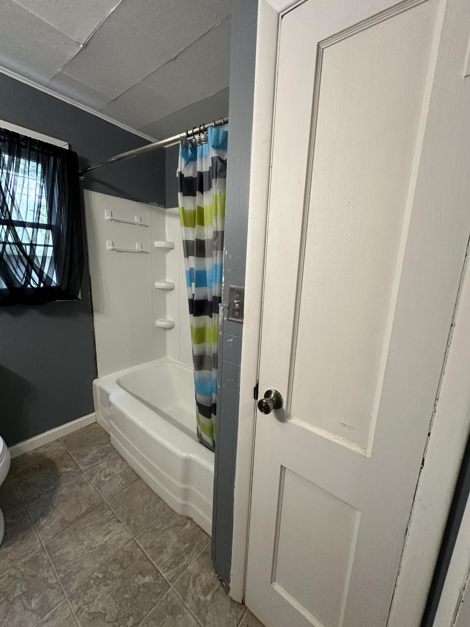 908 Bullock Drive Property Photo 25