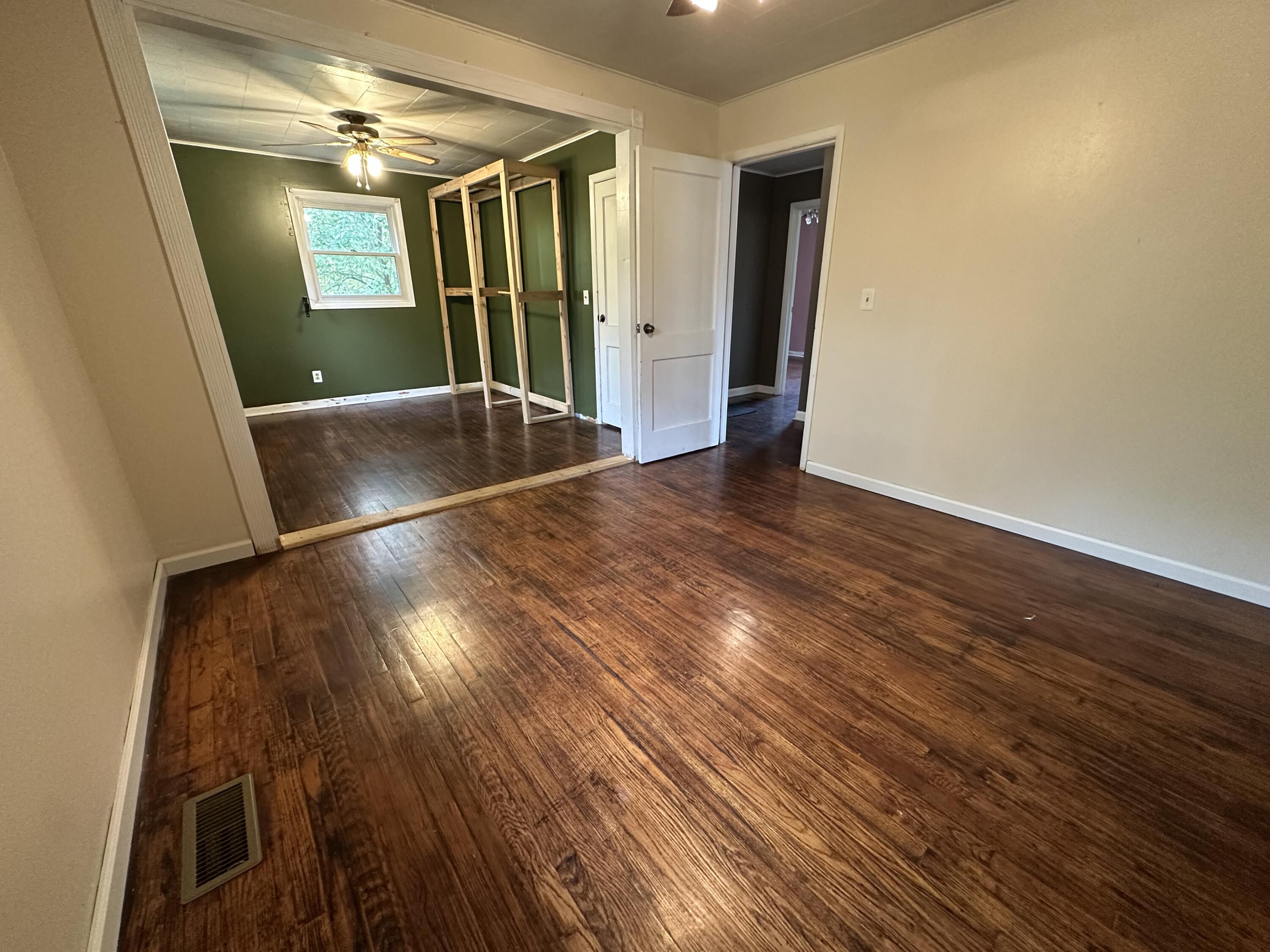 908 Bullock Drive Property Photo 29