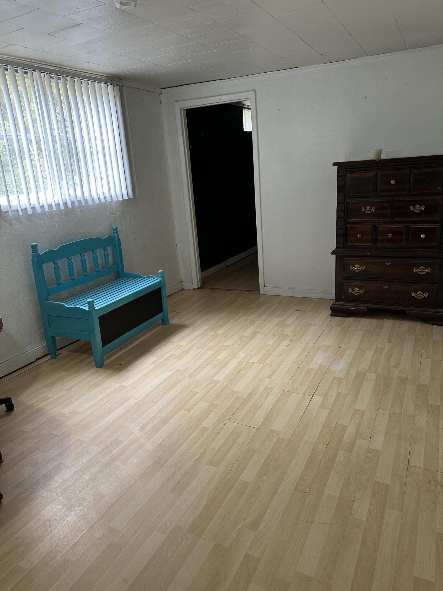 908 Bullock Drive Property Photo 36