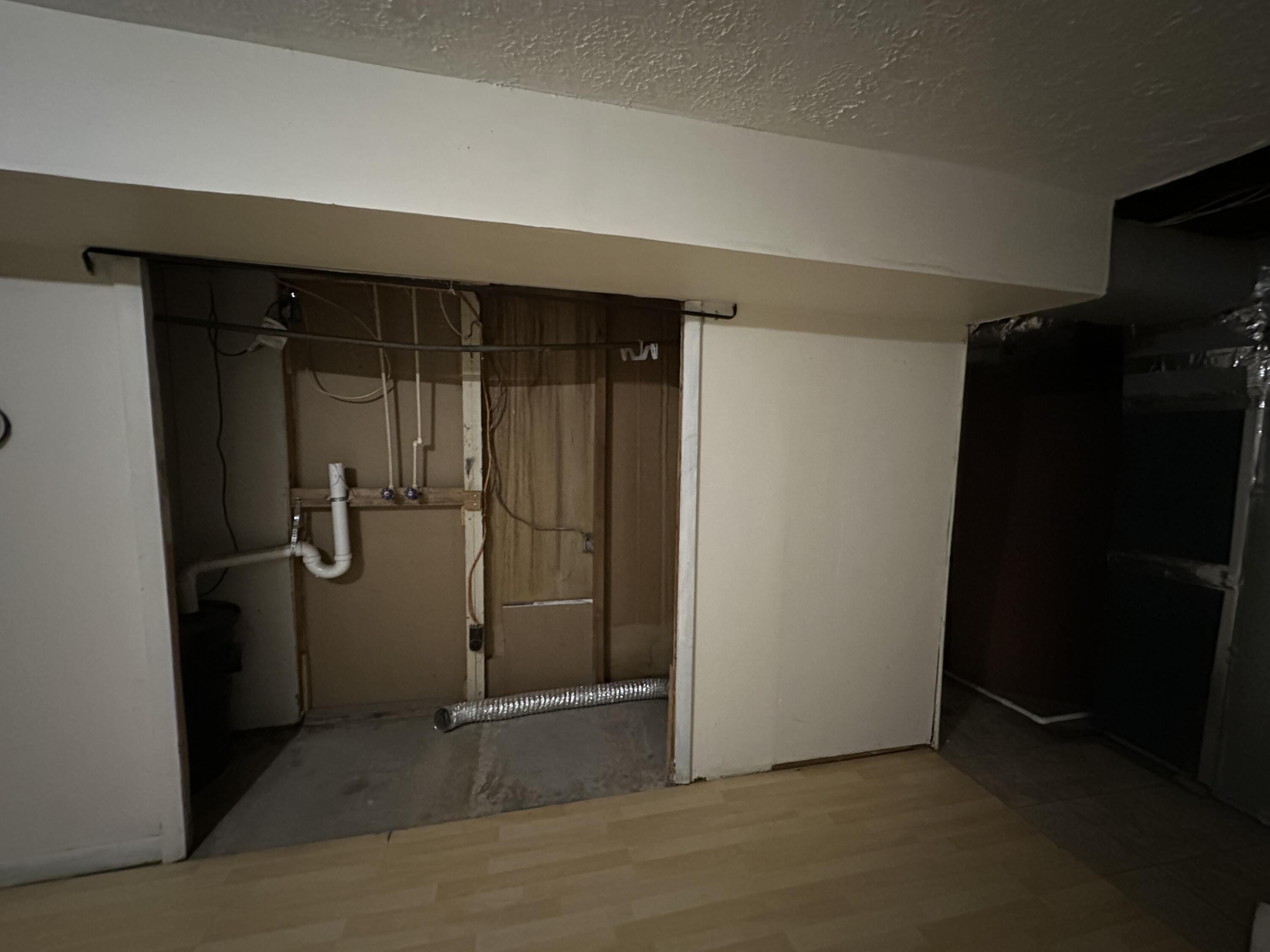 908 Bullock Drive Property Photo 37