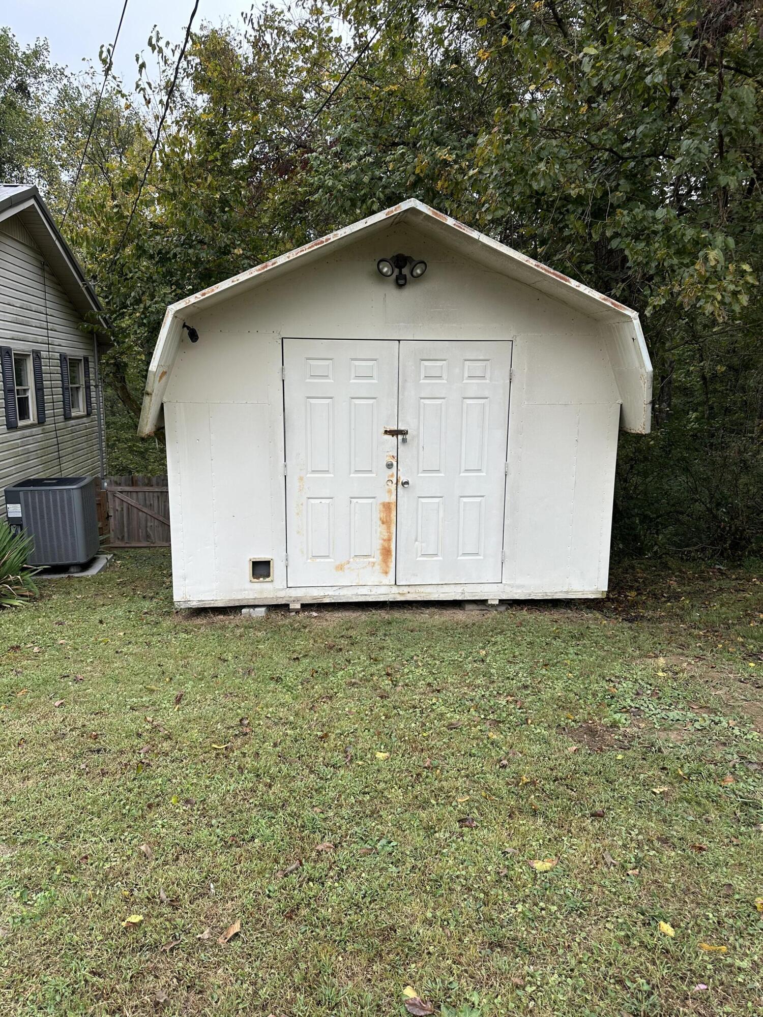 908 Bullock Drive Property Photo 48