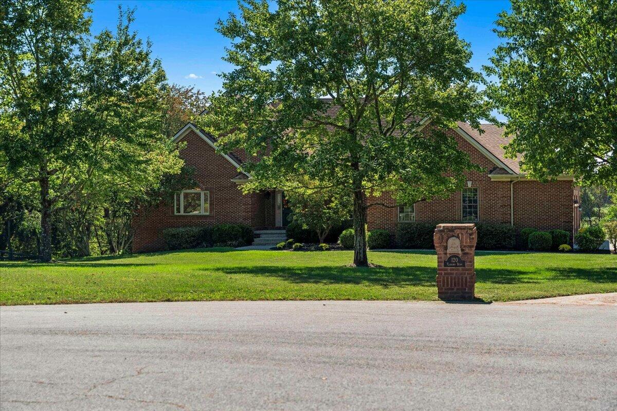 120 Elkhorn Bend Drive Property Photo 3