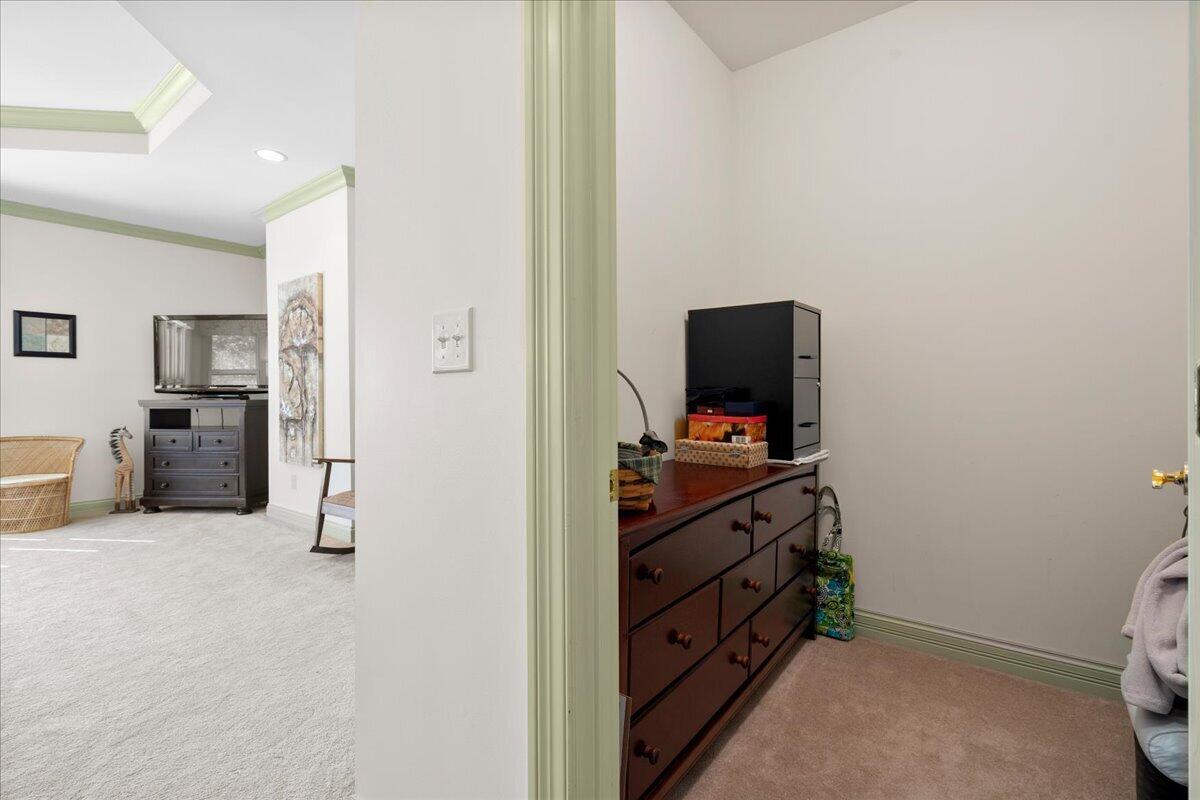 120 Elkhorn Bend Drive Property Photo 17