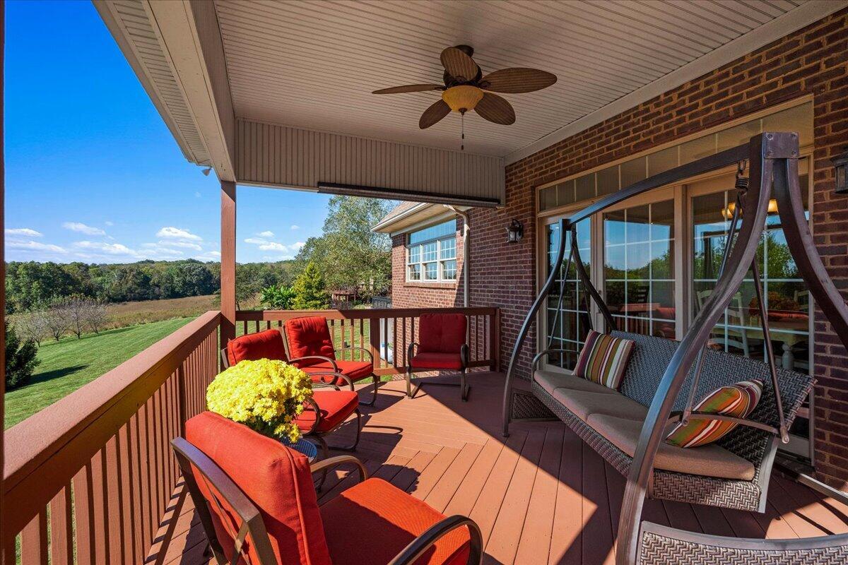 120 Elkhorn Bend Drive Property Photo 37