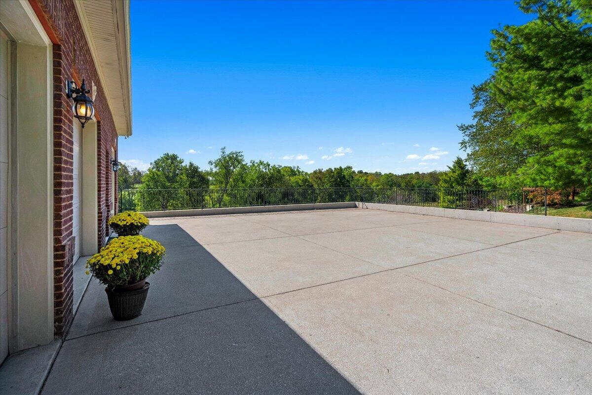 120 Elkhorn Bend Drive Property Photo 57