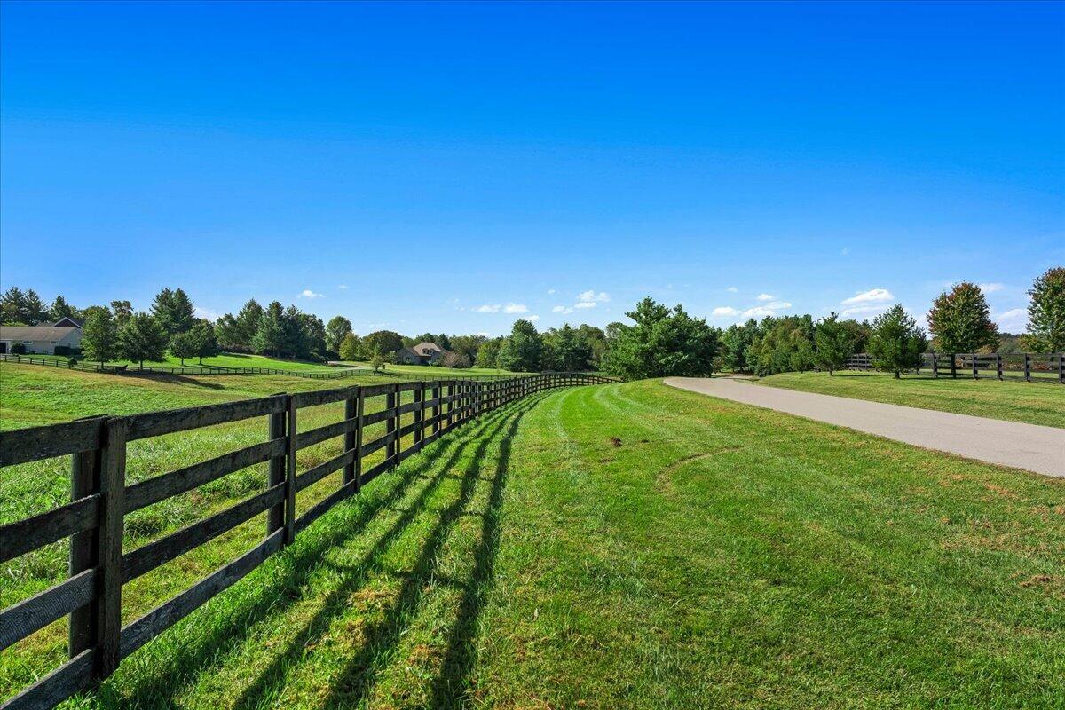 120 Elkhorn Bend Drive Property Photo 70
