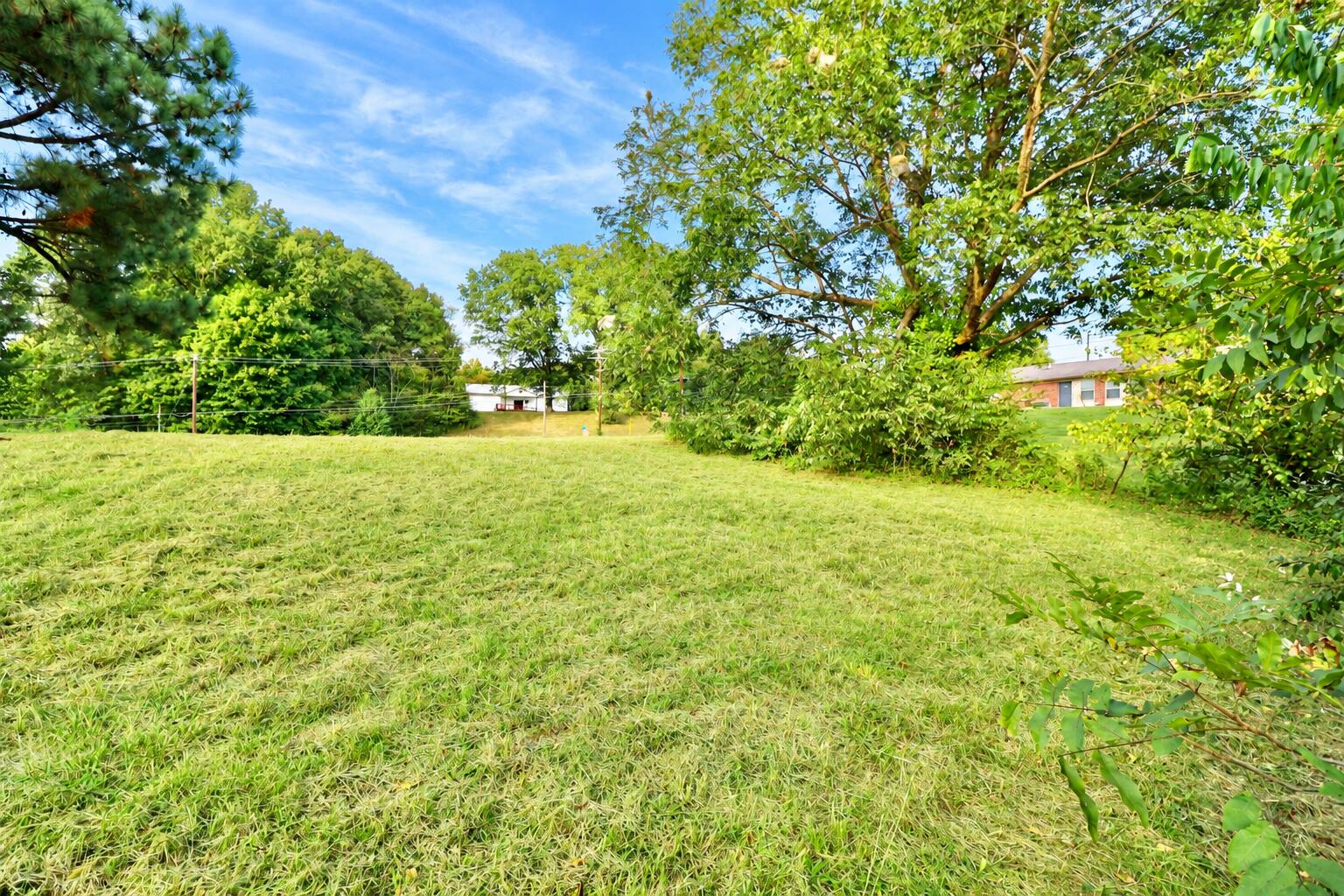 248 Road Street Property Photo 3