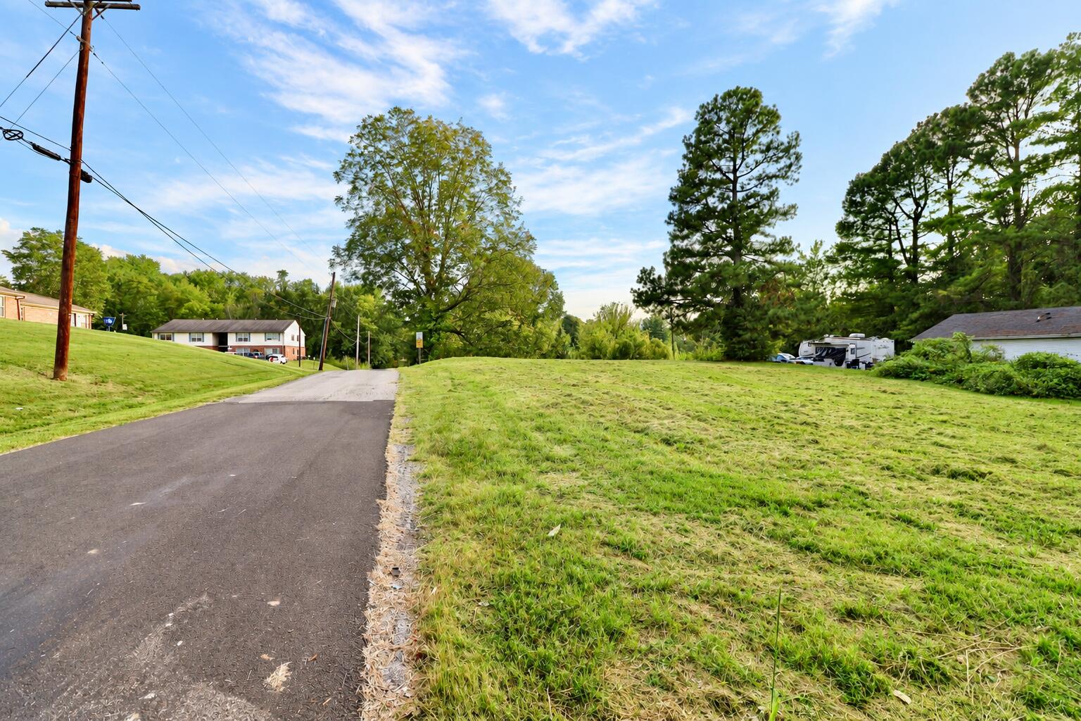 248 Road Street Property Photo 5