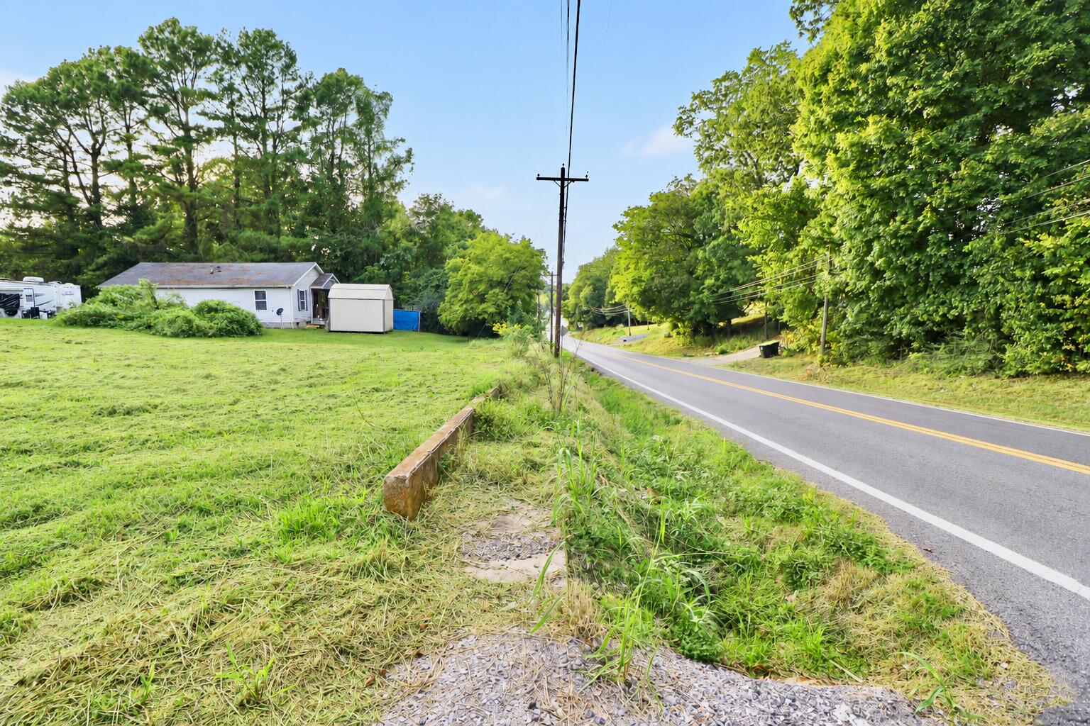 248 Road Street Property Photo 6