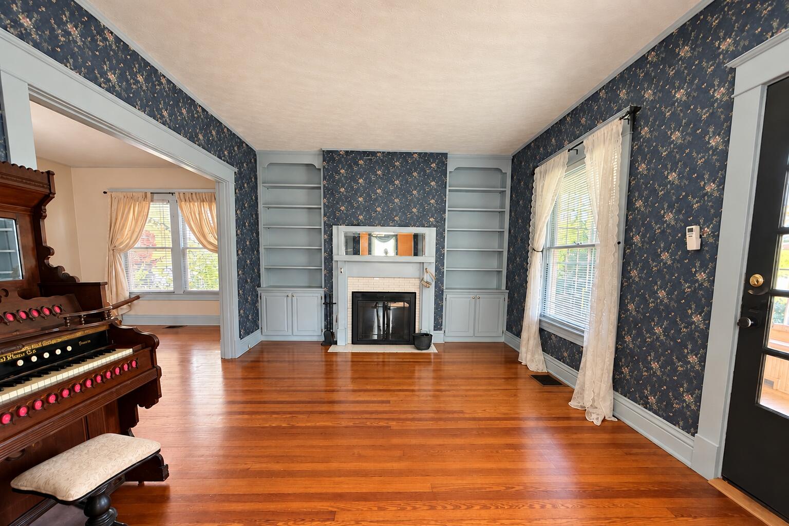 618 Beaumont Avenue Property Photo 12