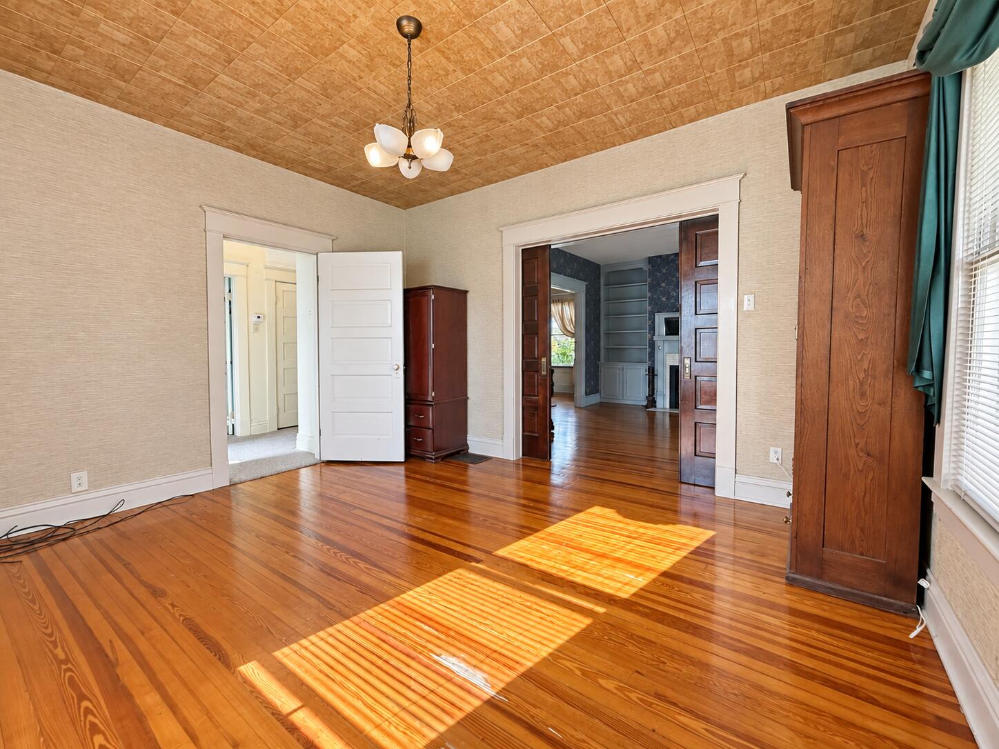 618 Beaumont Avenue Property Photo 31