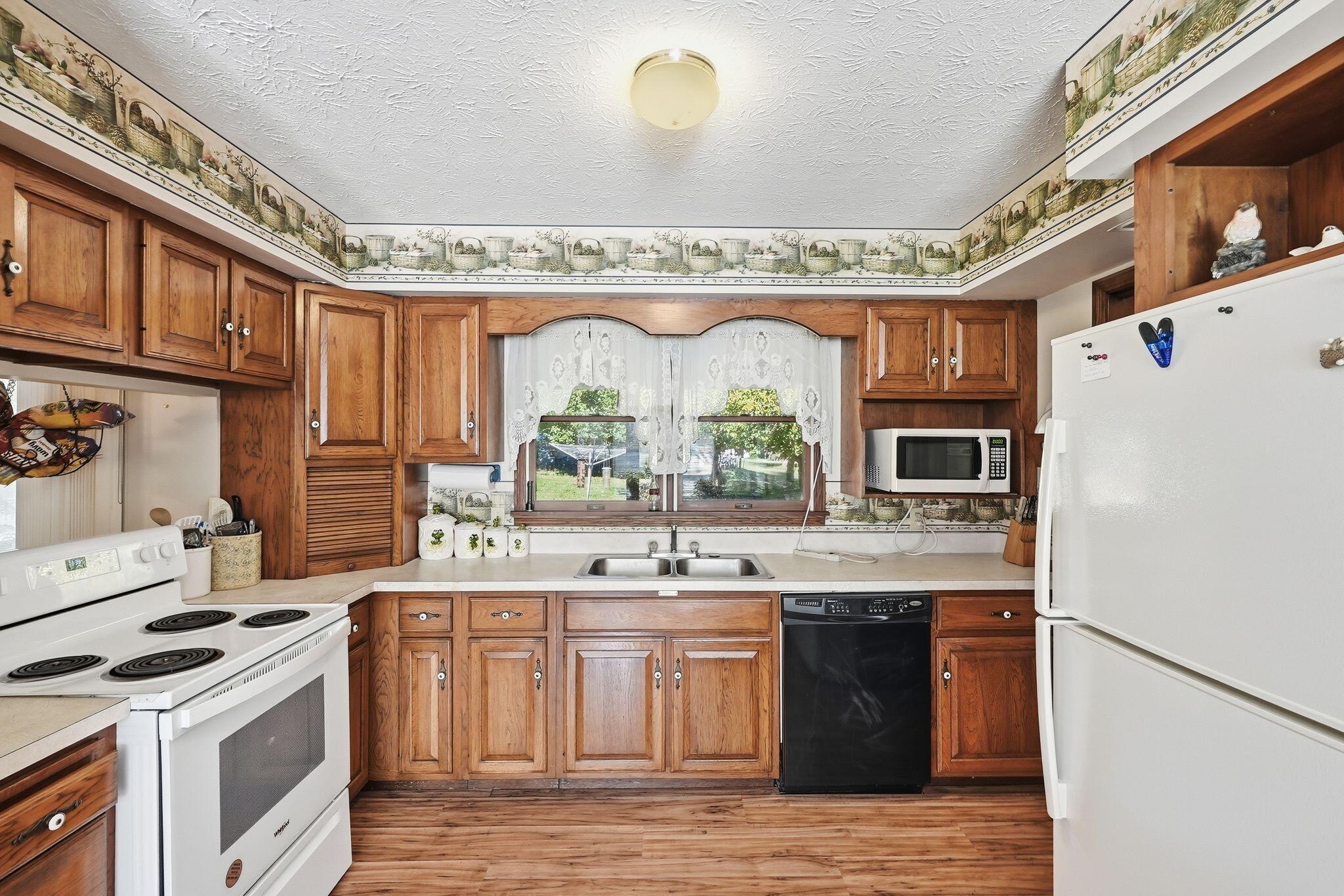 5777 Stewart Road Property Photo 12