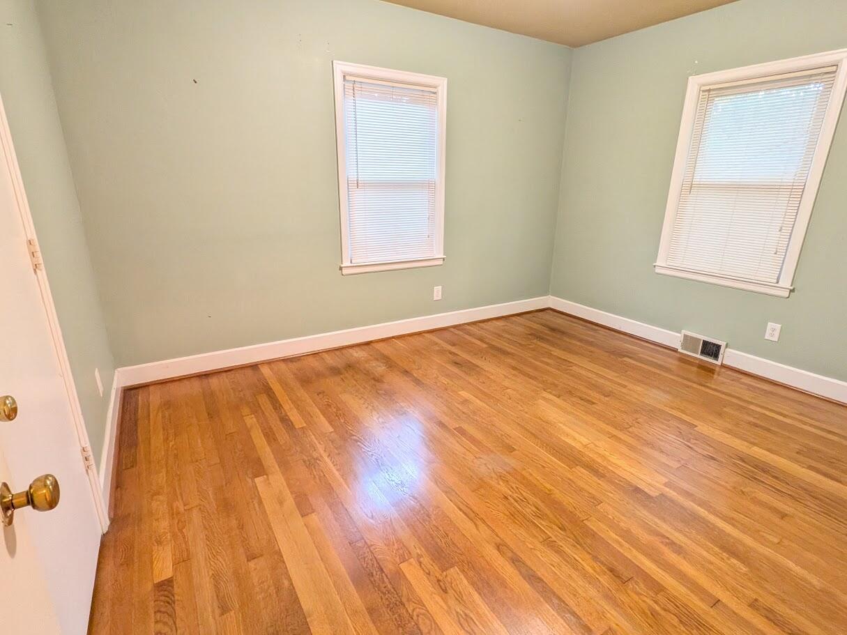 243 Burke Road Property Photo 9