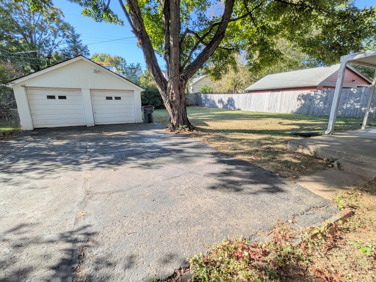 243 Burke Road Property Photo 13