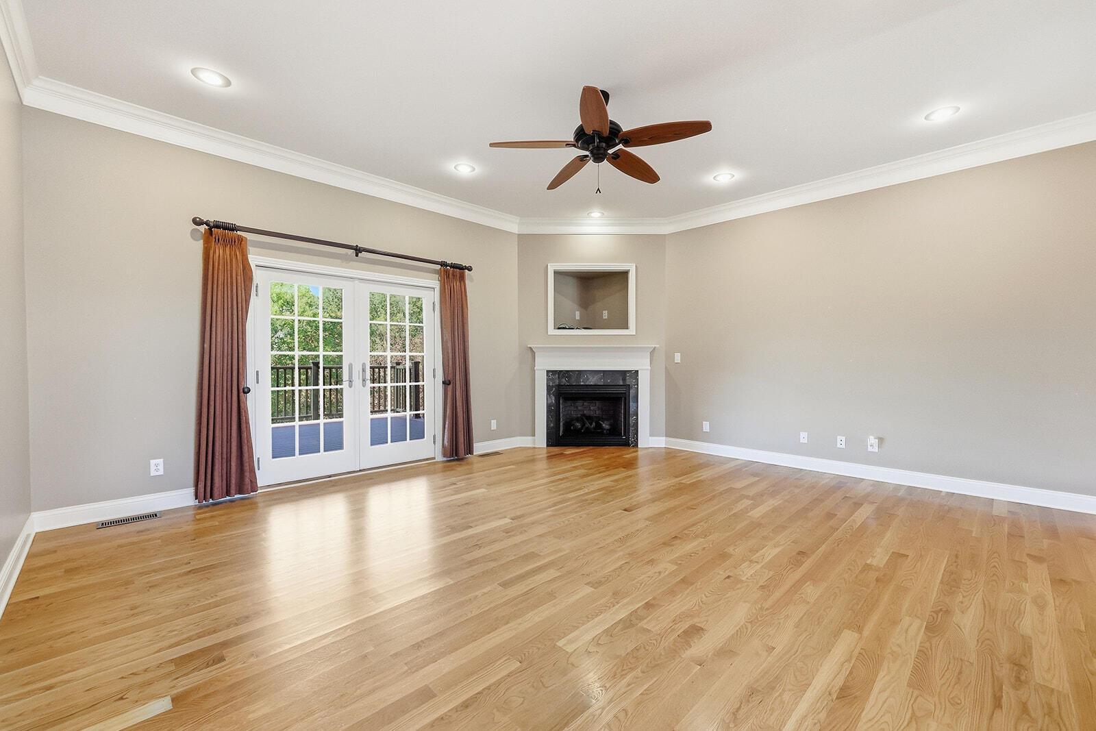 1002 Bunker Hill Drive Property Photo 16