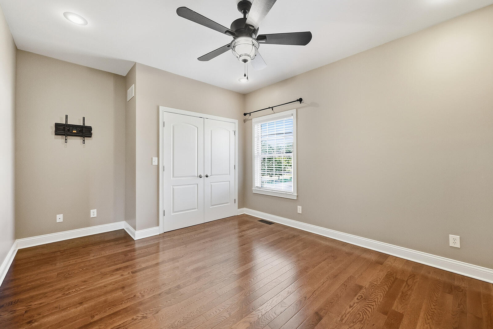 1002 Bunker Hill Drive Property Photo 45