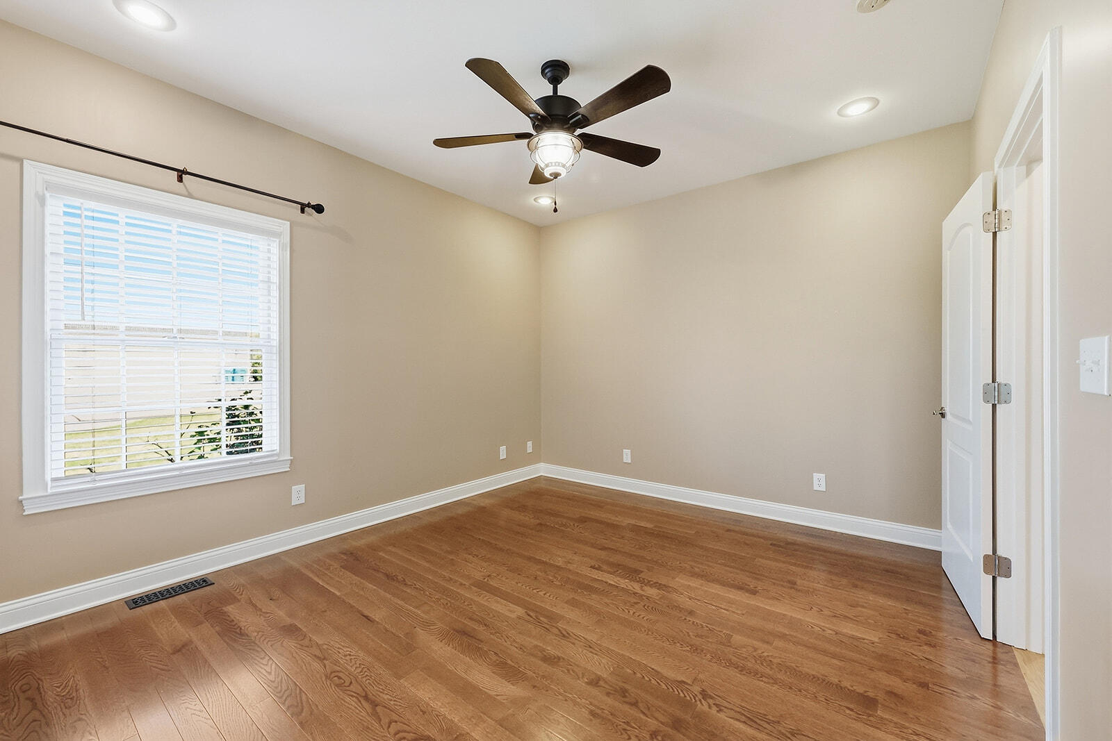 1002 Bunker Hill Drive Property Photo 47
