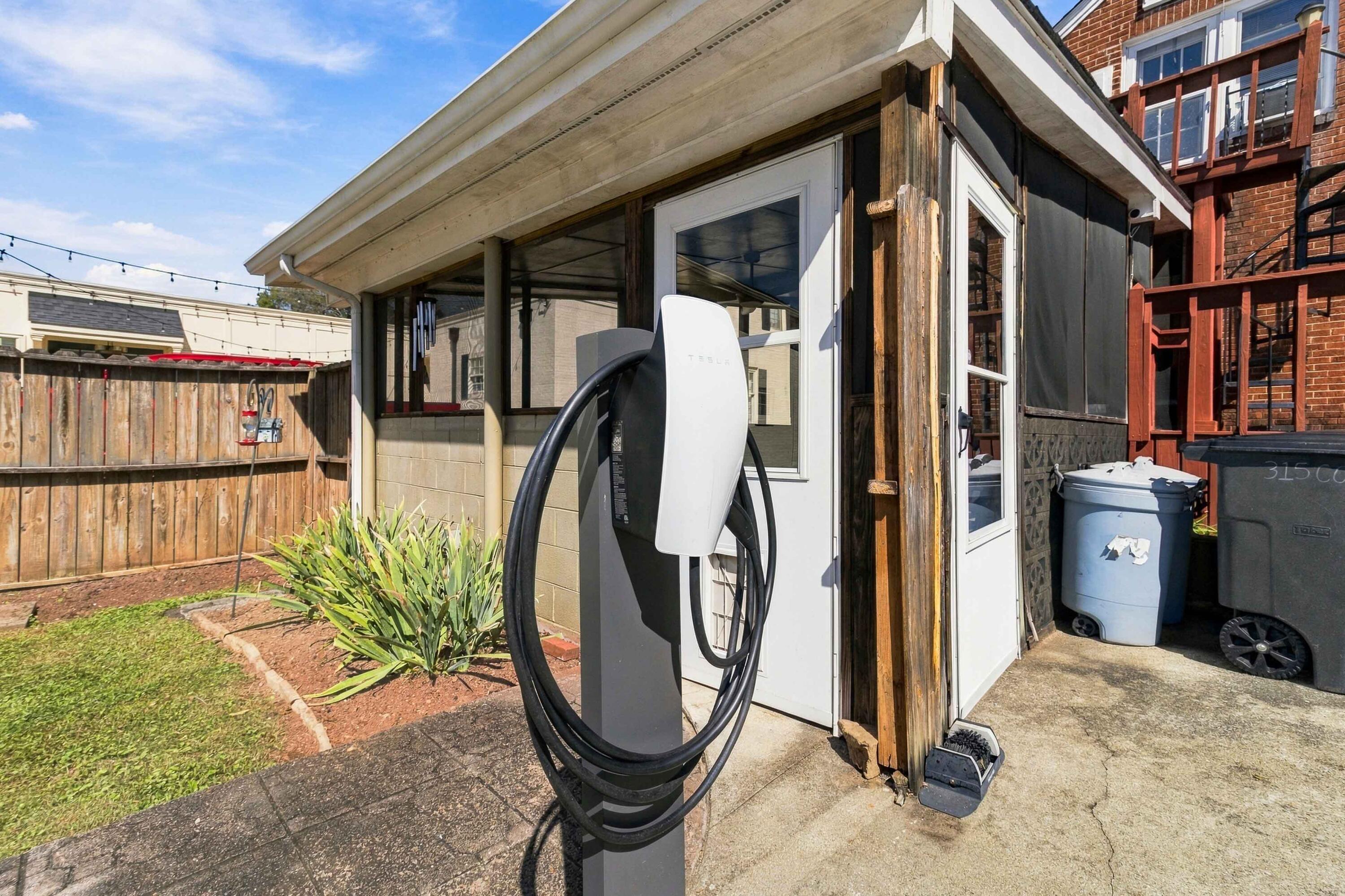 315 College Street Property Photo 40