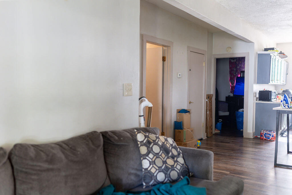 109 Boston Court Property Photo 10