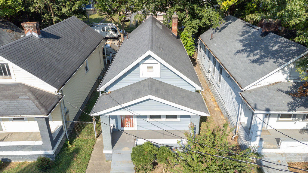 112 Boston Court Property Photo 2
