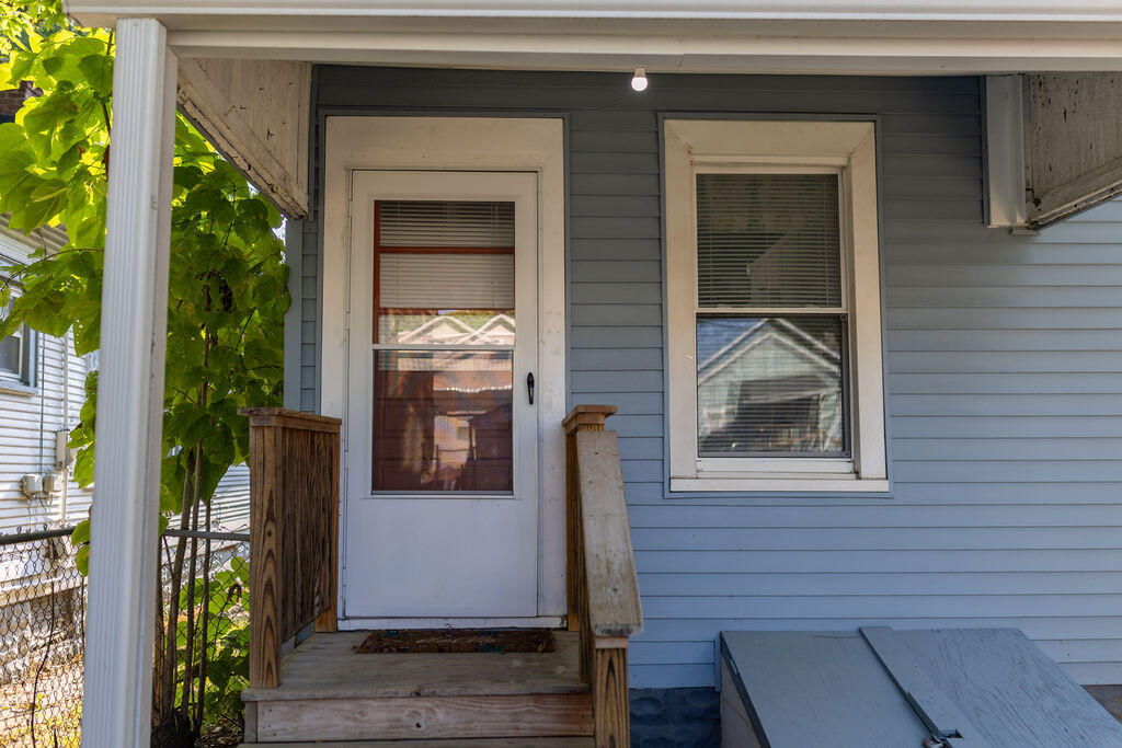 112 Boston Court Property Photo 14