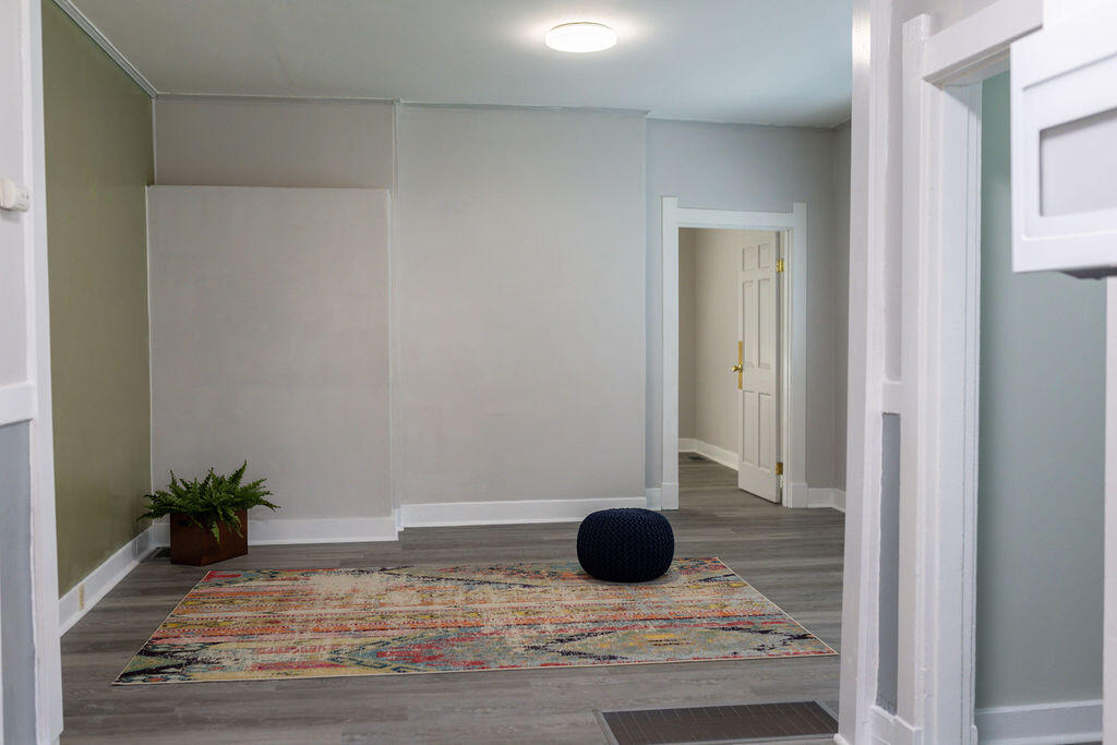 112 Boston Court Property Photo 15