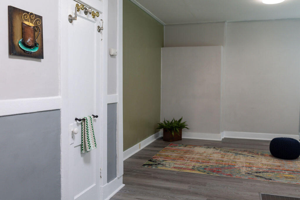 112 Boston Court Property Photo 16