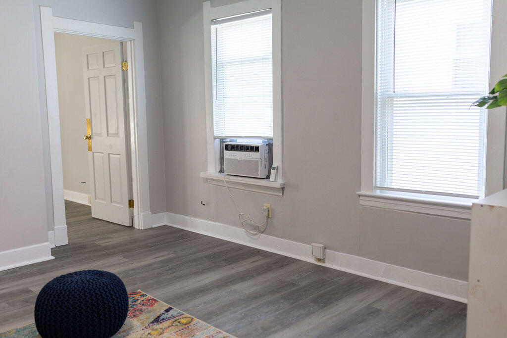 112 Boston Court Property Photo 23
