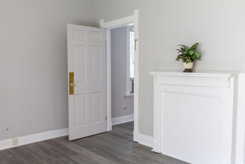 112 Boston Court Property Photo 28