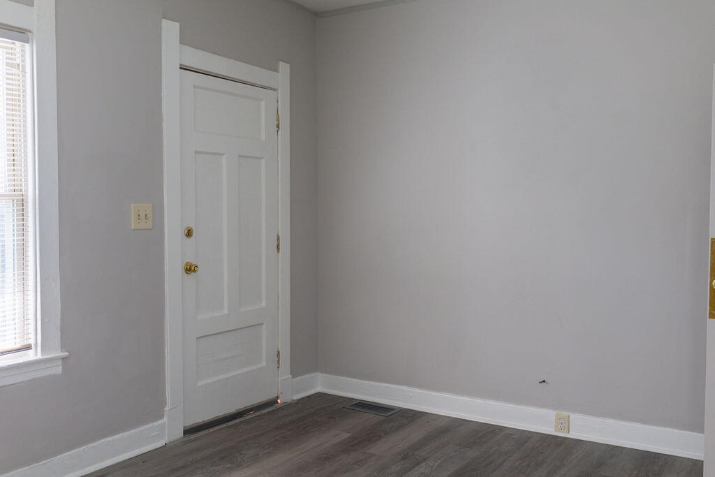 112 Boston Court Property Photo 31