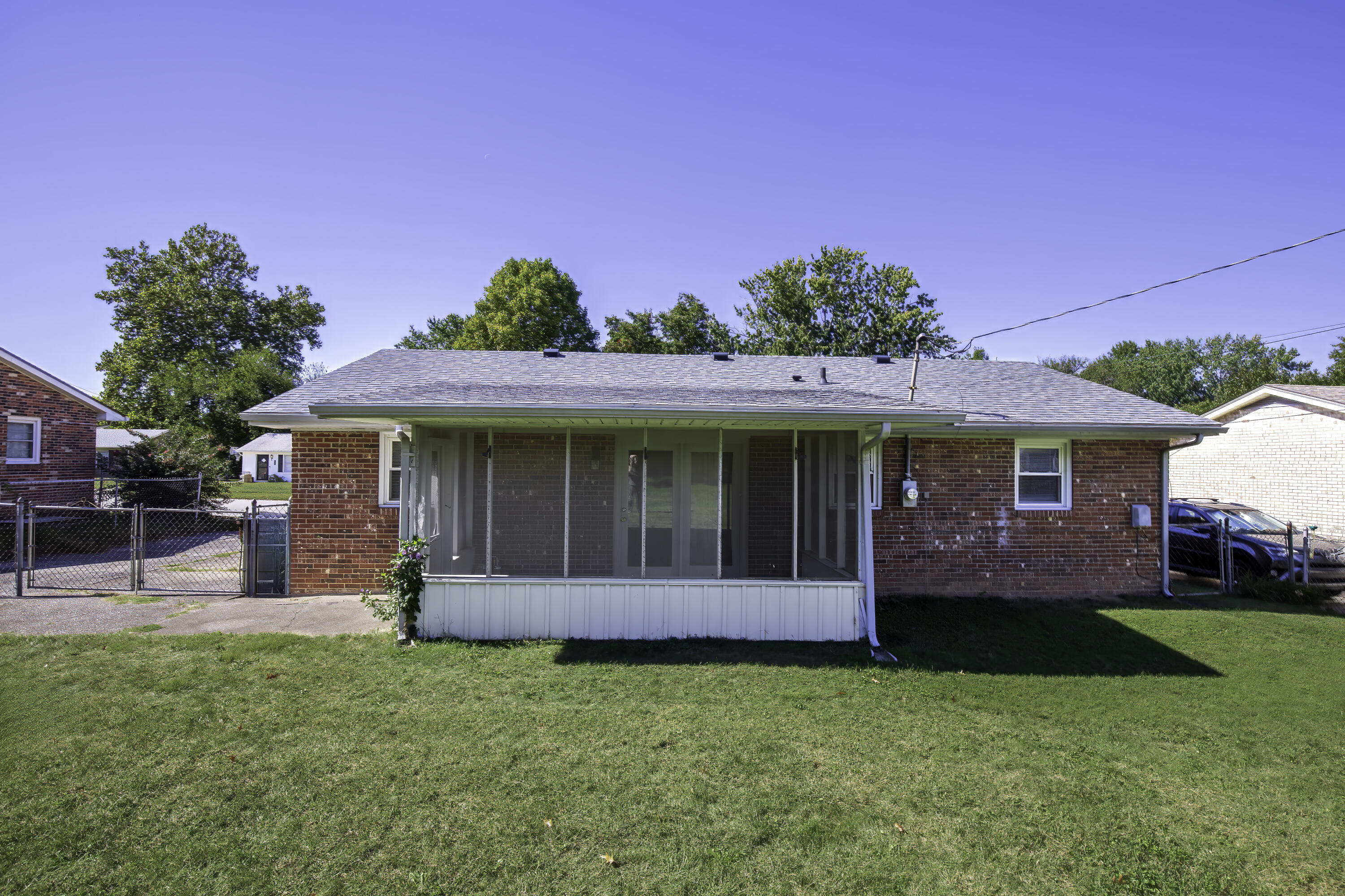 124 Queensway Drive Property Photo 14