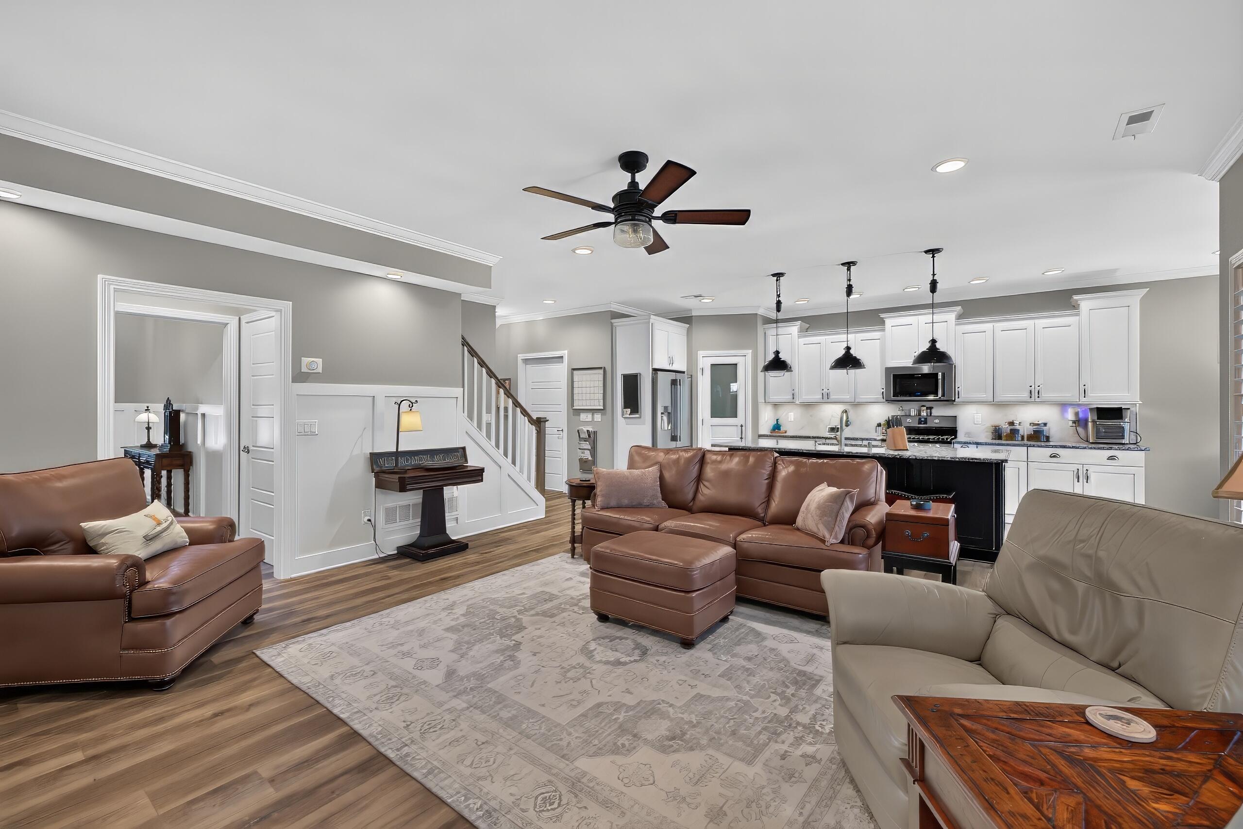 1836 Battery Street Property Photo 10