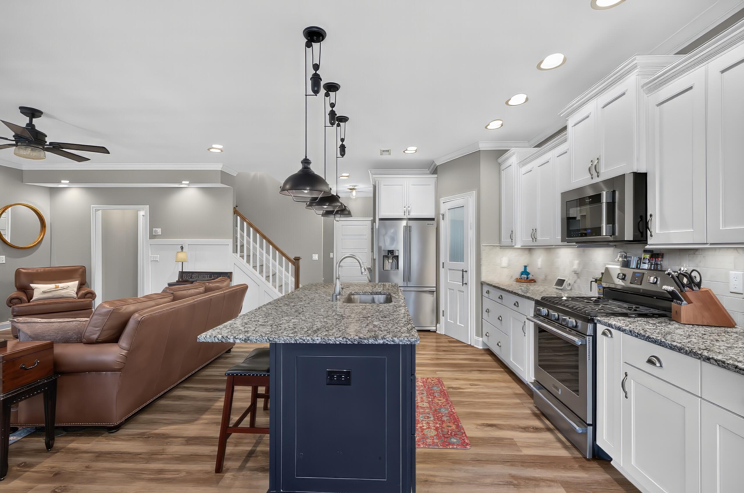 1836 Battery Street Property Photo 15