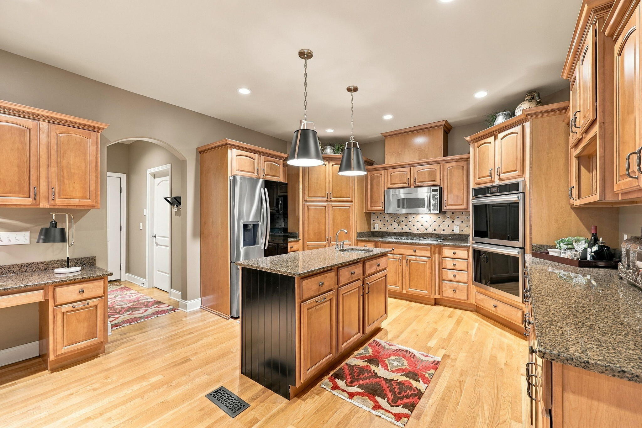 354 E Cambridge Lane Property Photo 14