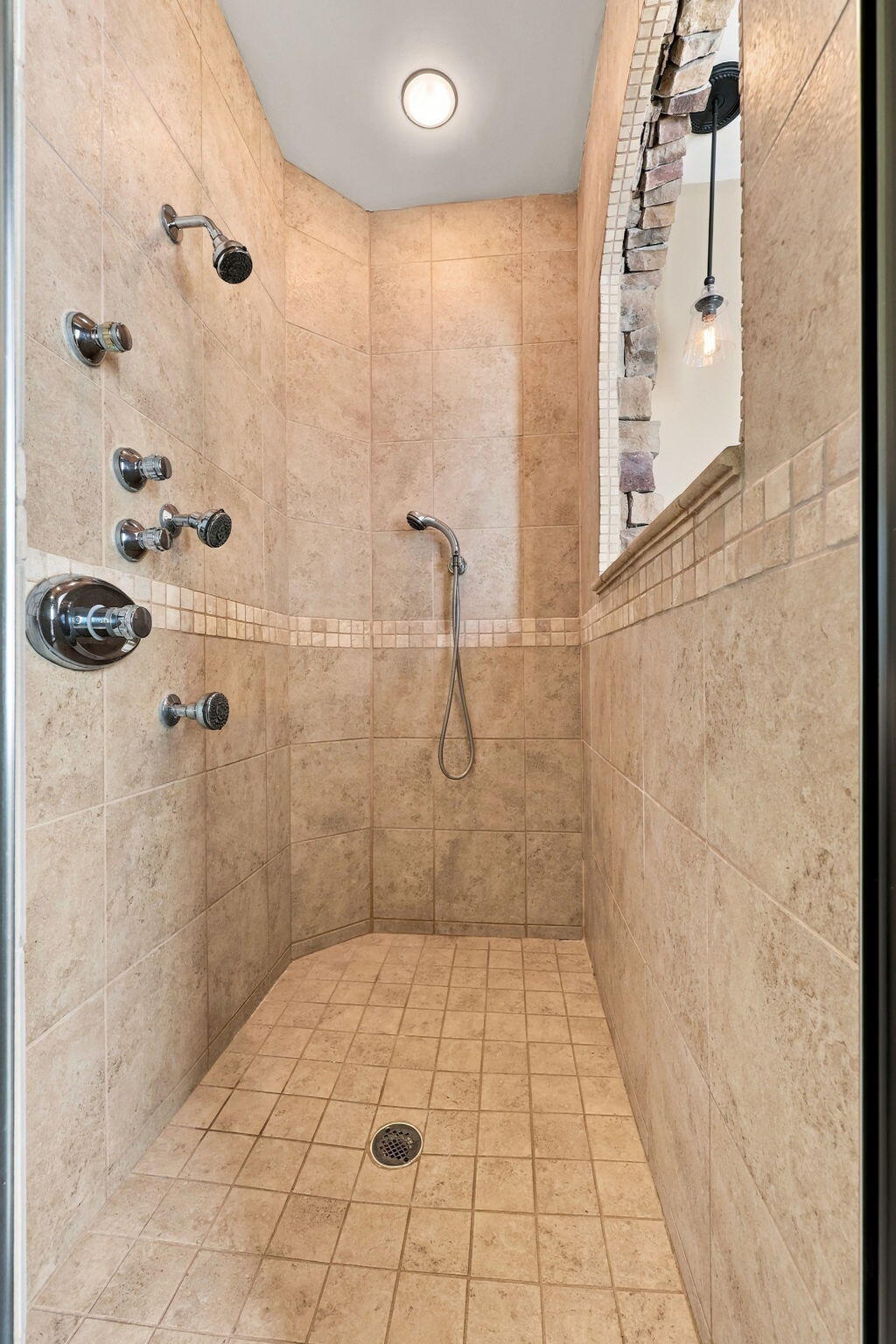 354 E Cambridge Lane Property Photo 23
