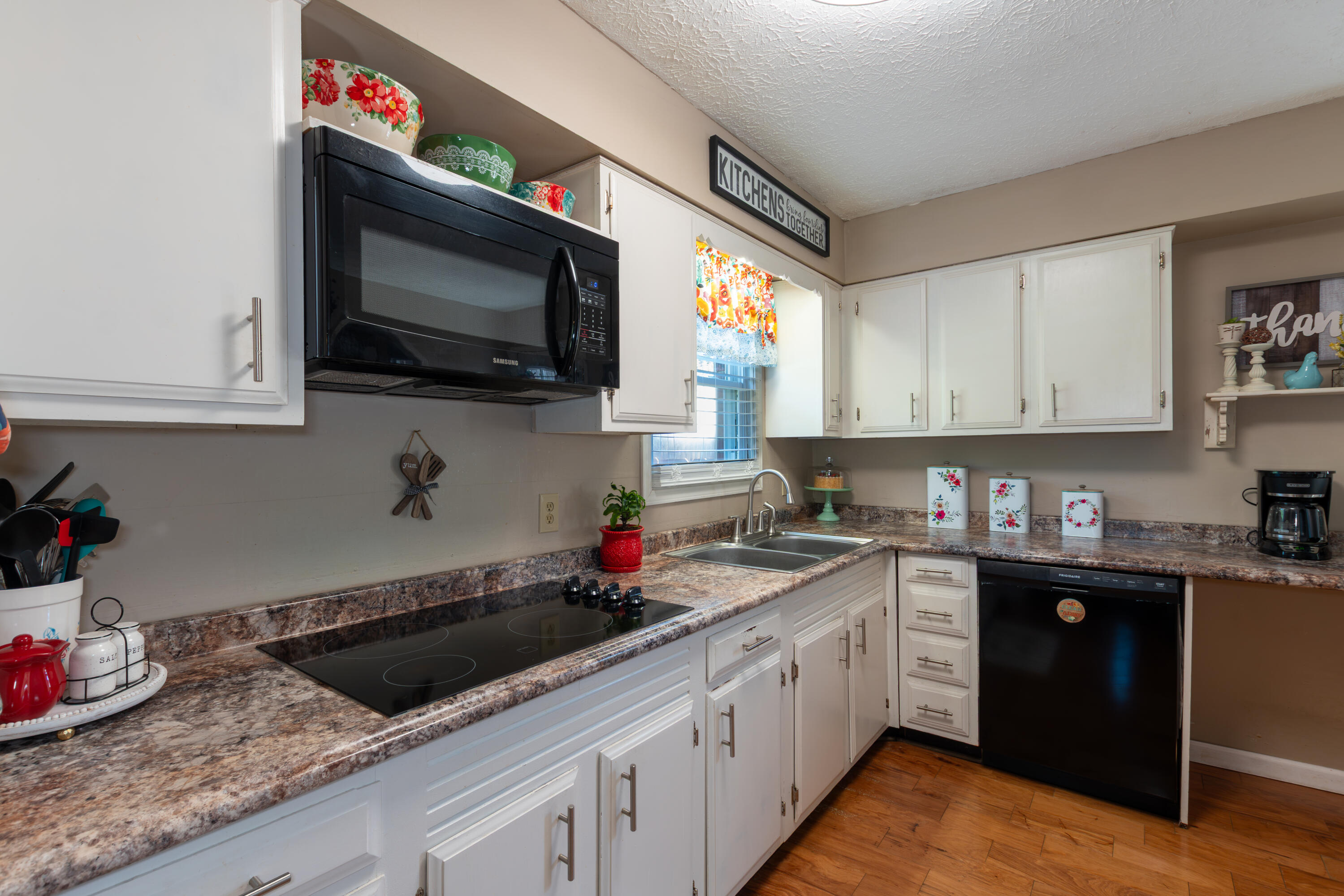 557 Trailridge Road Property Photo 10