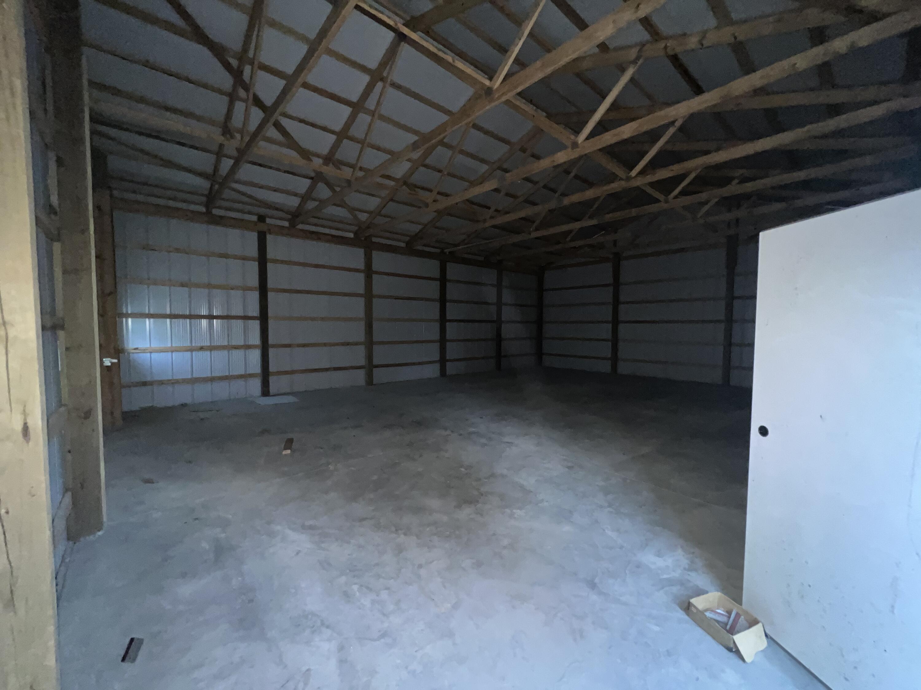575 Heltsley Road Property Photo 8