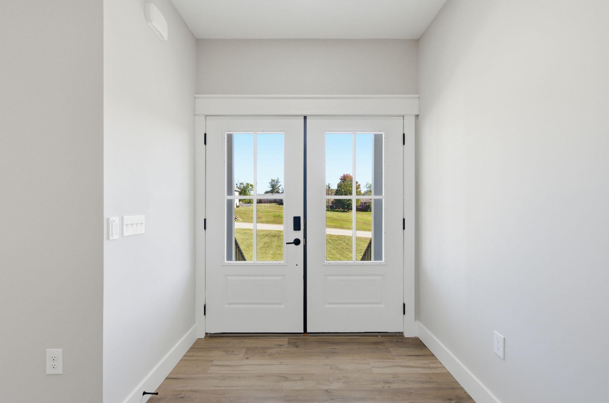 915 Wheatfield Road Property Photo 8