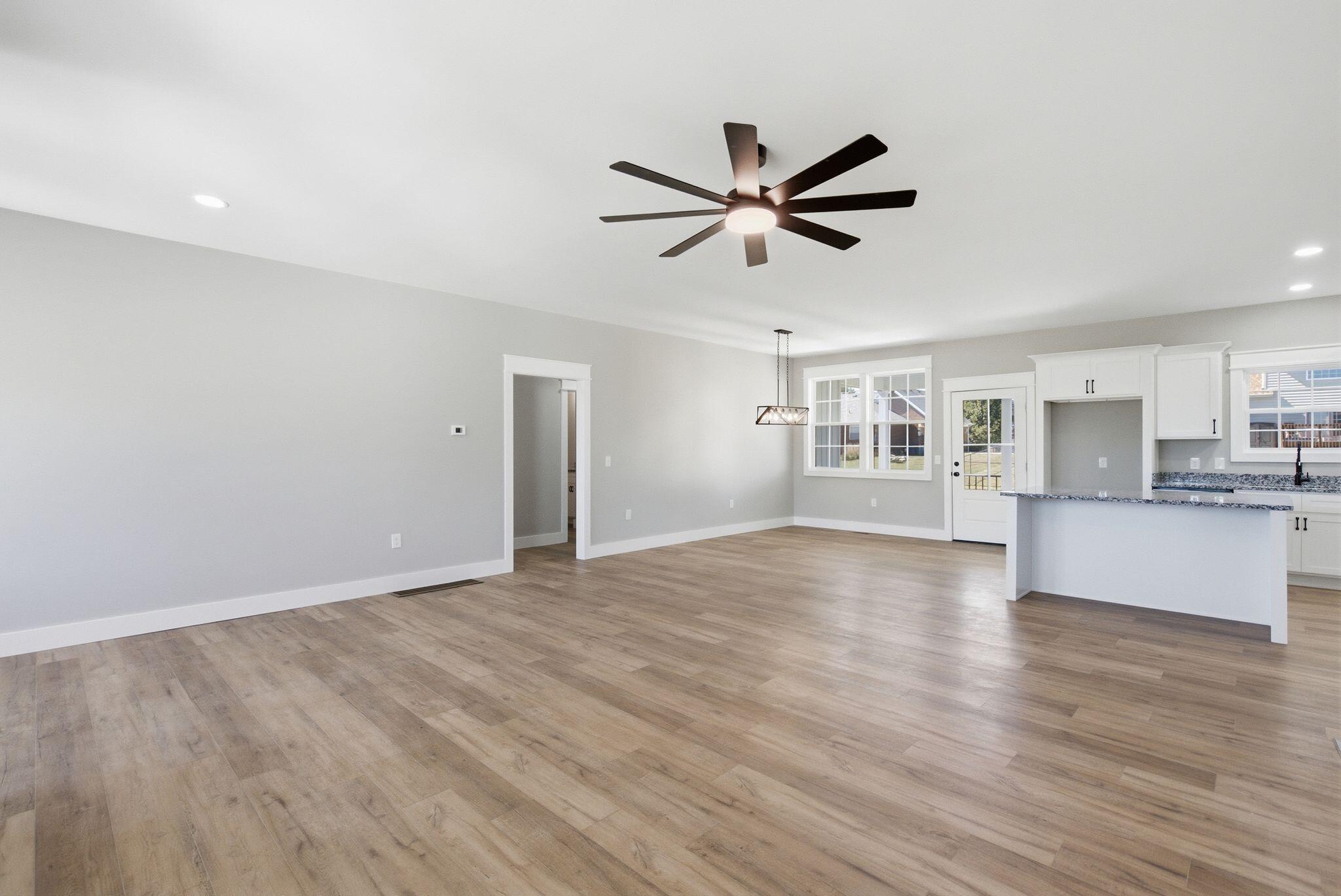 915 Wheatfield Road Property Photo 12