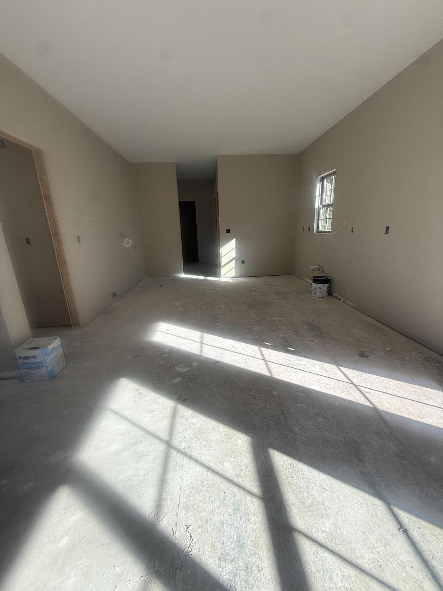 129 Wyatt Court Property Photo 4