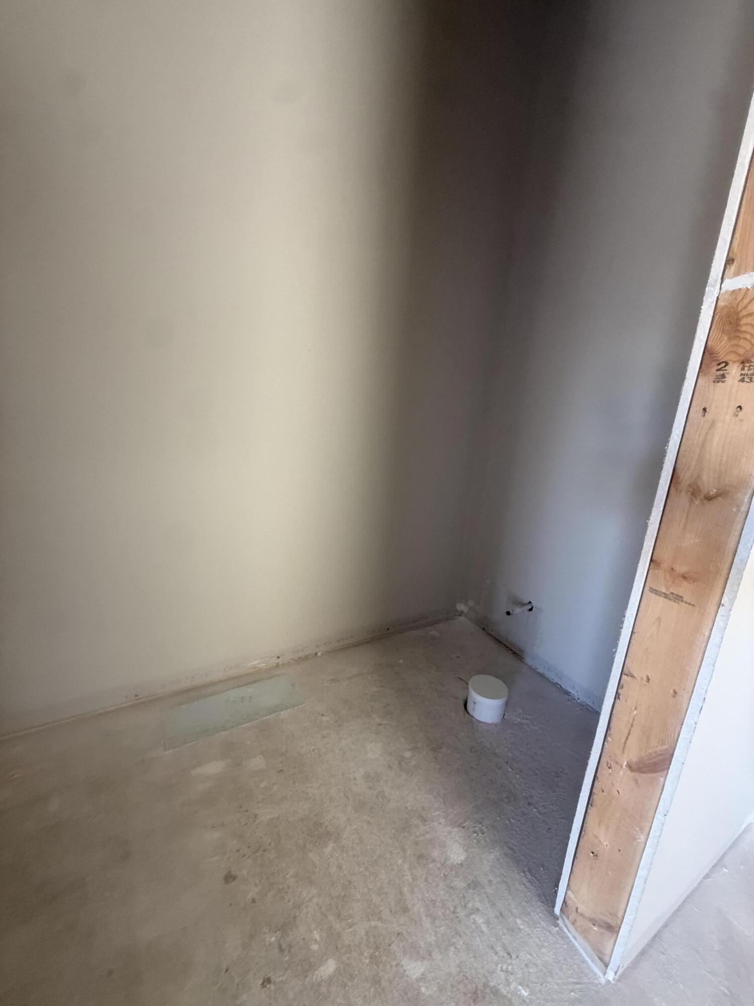 129 Wyatt Court Property Photo 7