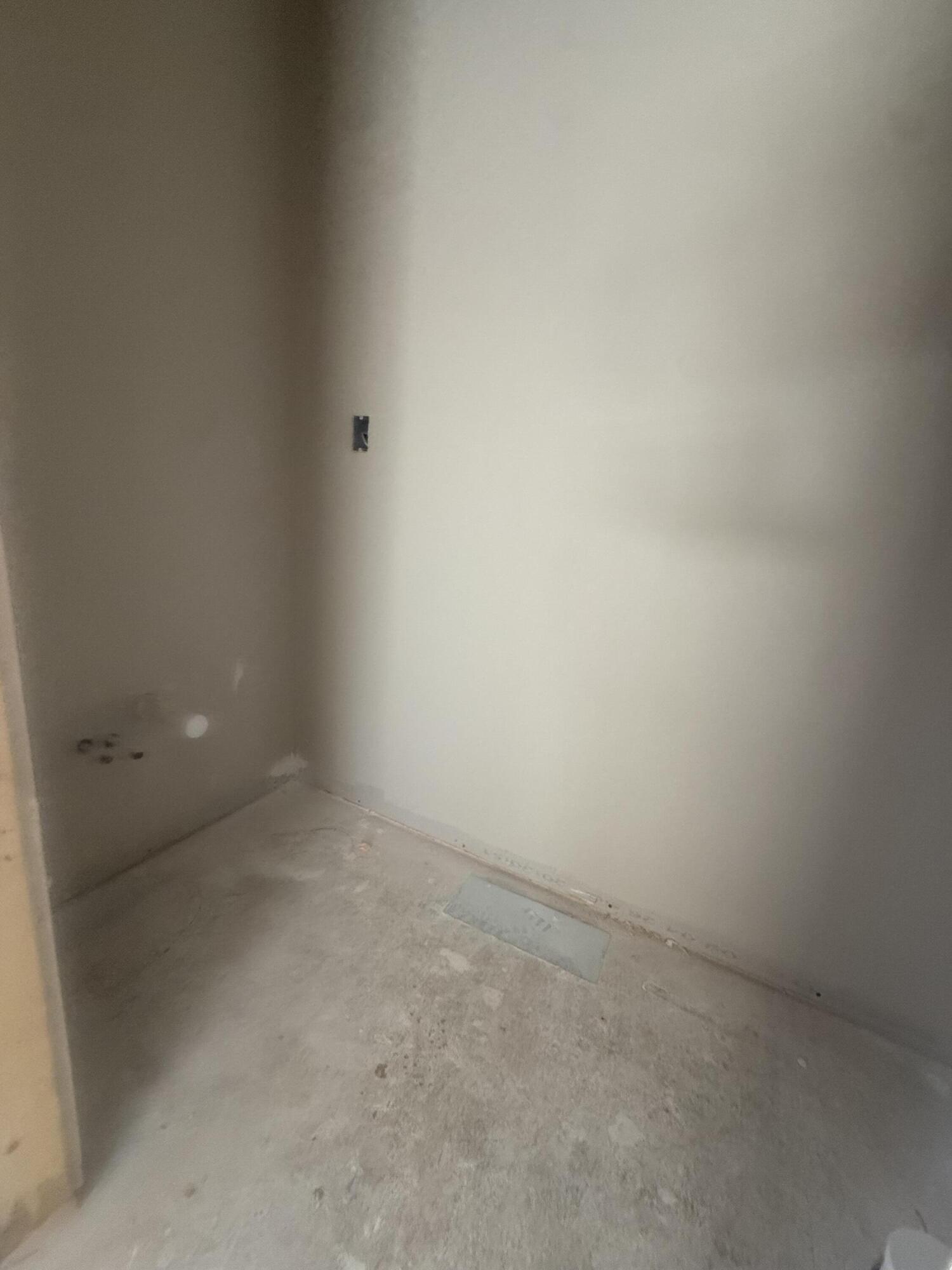 129 Wyatt Court Property Photo 8